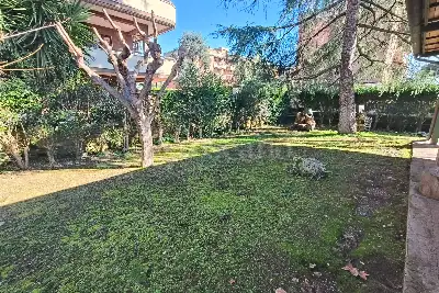 Villa Bifamiliare in vendita, Via delle Vigne di Morena, Roma, Roma