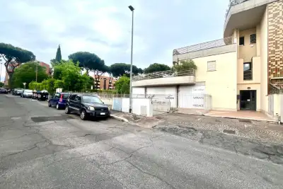 Box in vendita, Via Nomentana, Roma