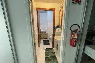 Capannone in vendita, Via dei Castelli Romani, Pomezia