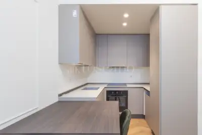 Casa in vendita, Via Giovanni da Procida 25, Milano