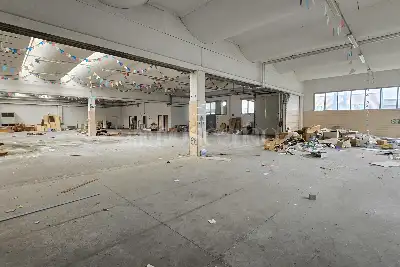 Capannone in vendita, Via Gambolina, Vigevano