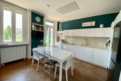 Casa in vendita, Via Ugo Foscolo, Brescia