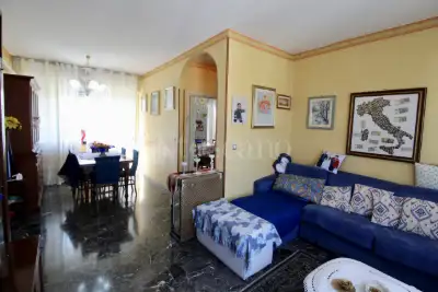 Casa in vendita, Via Montello, Pordenone