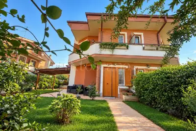 MultiFamily villa for sale, Via del Fontanile Anagnino, Roma