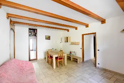 Casa in vendita, Via Vecchia Regina, Laglio