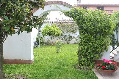 Villa Bifamiliare in vendita, Via Guglielmo Zuelli, Roma