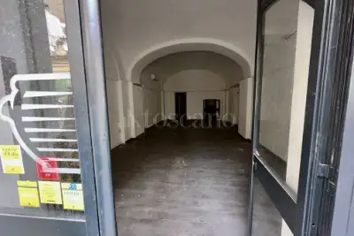 Negozio in affitto, Via Giuseppe Verdi, Caserta