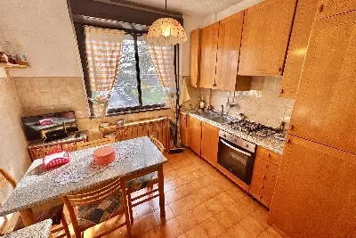 Casa in vendita, Viale dei Caduti Nella Guerra di Liberazione, Roma