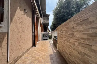Casa in vendita, Via Lorenzini, Desenzano del Garda