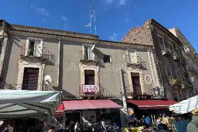 Casa in vendita, Piazza Carlo Alberto, Catania