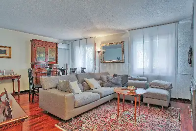 Casa Indipendente in vendita, Via Gaggio, Marchirolo