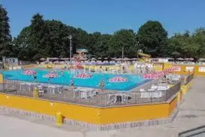 Attività Commerciale in vendita, Via del Laghetto , Limbiate