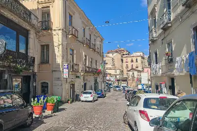 Negozio in vendita, Salita I del Rosario, Catanzaro