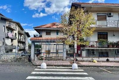 Casa in vendita, Via Antonino di Sangiuliano, Sant'Agata li Battiati
