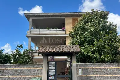 Casa in vendita, Via di Trigoria, Roma