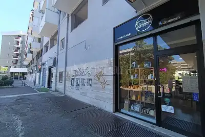 Negozio in vendita, Via Antonio Lucarelli, Bari