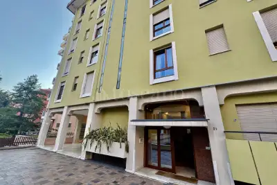 Casa in vendita, Via Rodi, Brescia