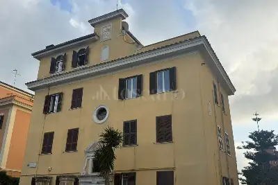 Attico in vendita, Viale della Pineta di Ostia, Roma