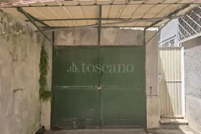 Box in vendita, Via Meropia, Roma