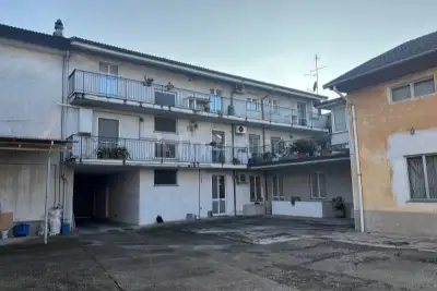 Negozio in vendita, Via Ginetta Caccianotti, Biandrate