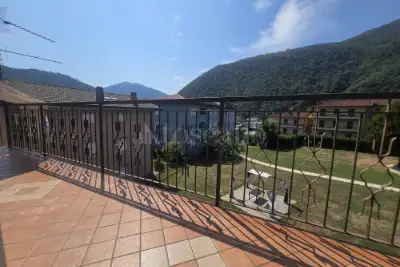 Casa in vendita, Via F. Petrarca, Sarezzo