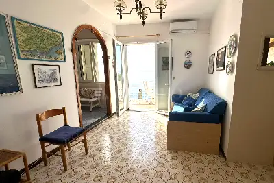 Casa in vendita, Baia dei Pini, loc. Mezzatorre, San Mauro Cilento