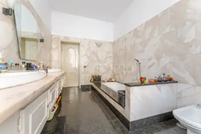 Casa in vendita, Via Serviliano Lattuada 3, Milano