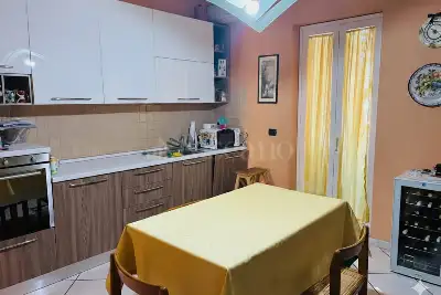 Casa in vendita, Piazza Della Guardia -Via Giacomo Leopardi , Catania