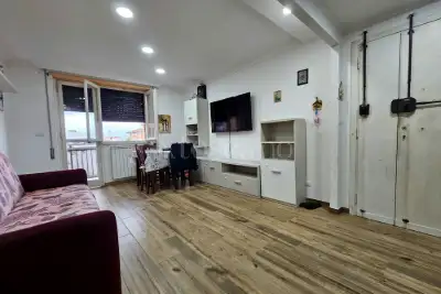 Casa in vendita, Via Varese, Anzio