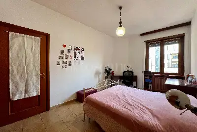 Casa in vendita, Piazza Enrico Chiaradia, Milano