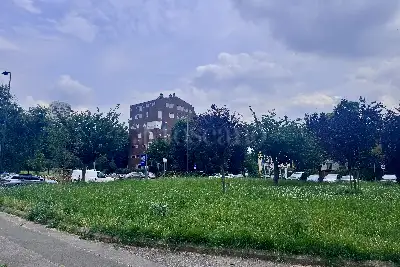 Box in vendita, via Restelli , Milano