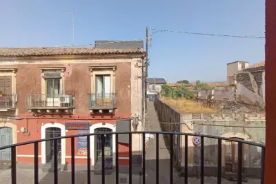 Palazzo in vendita, Via Roma, San Giovanni la Punta