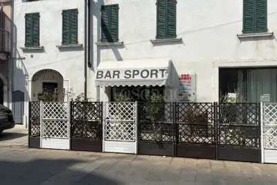 Attività Commerciale in vendita, Via IV Novembre, Borgosatollo