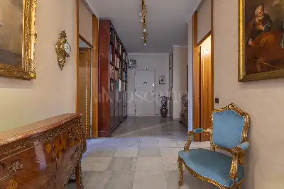 Casa in vendita, Via Giovanni Pascoli, Milano