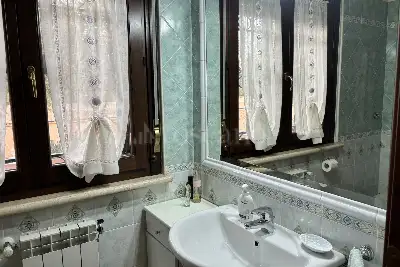 Villa in vendita, Viale dei Romagnoli, Roma