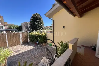 Villino a Schiera in vendita, Via Corona Australe, Fiumicino