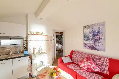 Casa Indipendente in vendita, Via Roma, Carate Urio