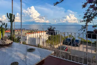 Casa in vendita, Via Marechiaro, Napoli