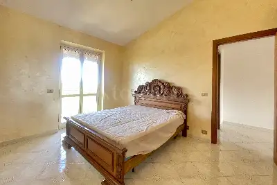 Villa in vendita, Via Giacomo Leopardi, Nepi