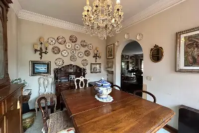 Villa in vendita, Via Mezzocorona, Roma