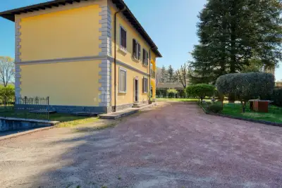 Villa Bifamiliare in vendita, Via della Repubblica, Bisuschio