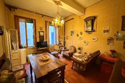 Casa in vendita, Rua Frati, Modena