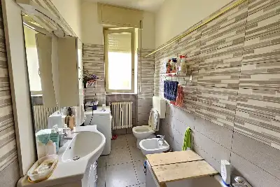 Casa in vendita, Via G. Cesare, Cantù