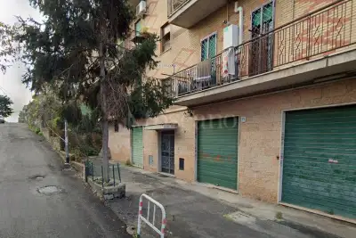 Negozio in vendita, Via Giovanni Bernardi, Roma