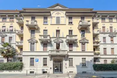 Casa in vendita, Via della Sila, Milano