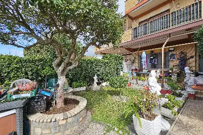 Villa Plurifamiliare in vendita, Lungomare delle Meduse, Pomezia