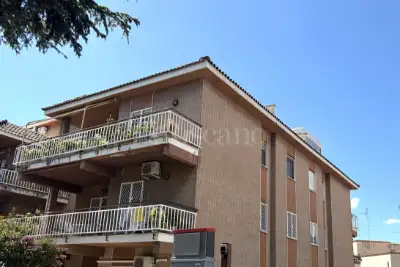 Casa in vendita, Via Pianoro, Roma