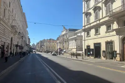 Casa in vendita, Via Nazionale, Roma