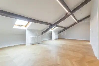 Casa in vendita, Via Cadore 10, Milano