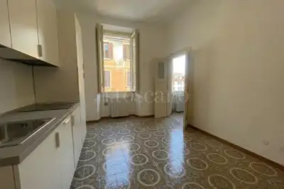 Casa in vendita, Via Francesco Gonin, Milano